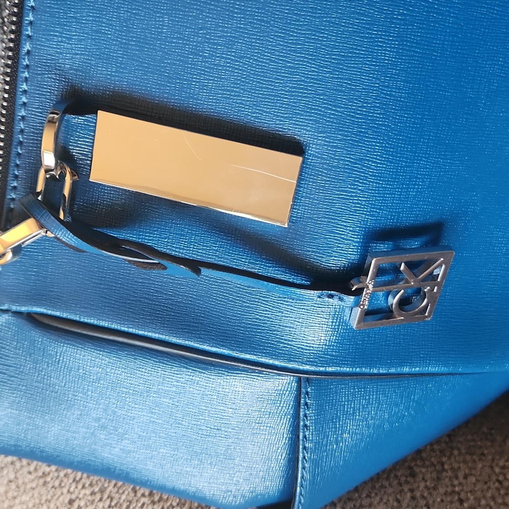Calvin Klein tote - Picture 4 of 5